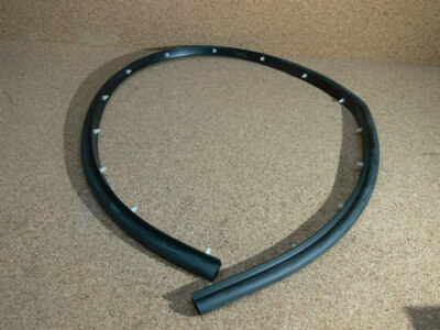 GENUINE LAND ROVER FRONT HOOD SEAL RANGE ROVER 2003 - 2012