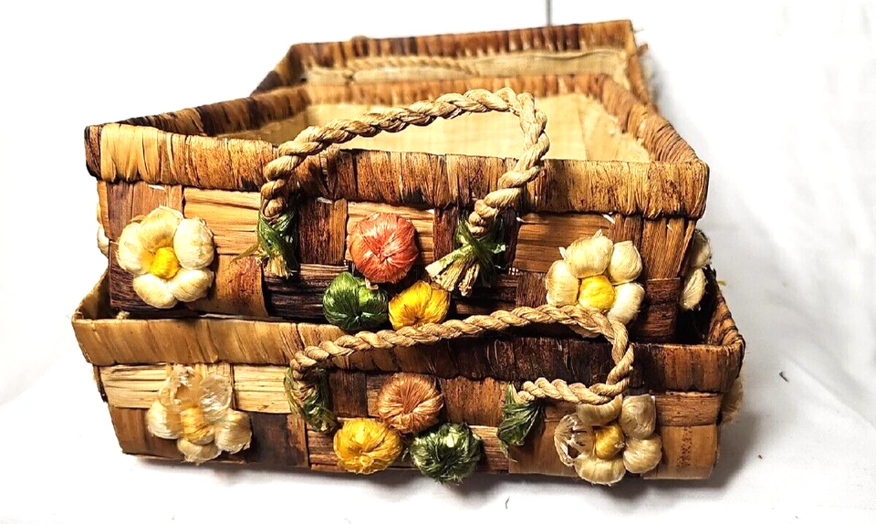 Pair Vintage Woven Floral  Serving Lined Basket Tray Kitchen. - Image 4 of 4