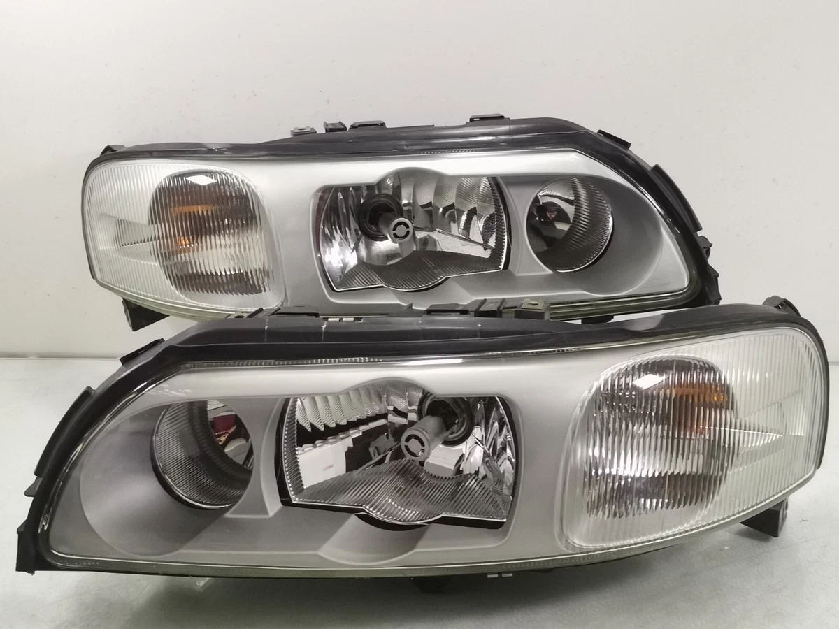 2004 2007 Volvo S60R V70R Front Head Light Lamps Xenon HID Headlight 1 PAIRS