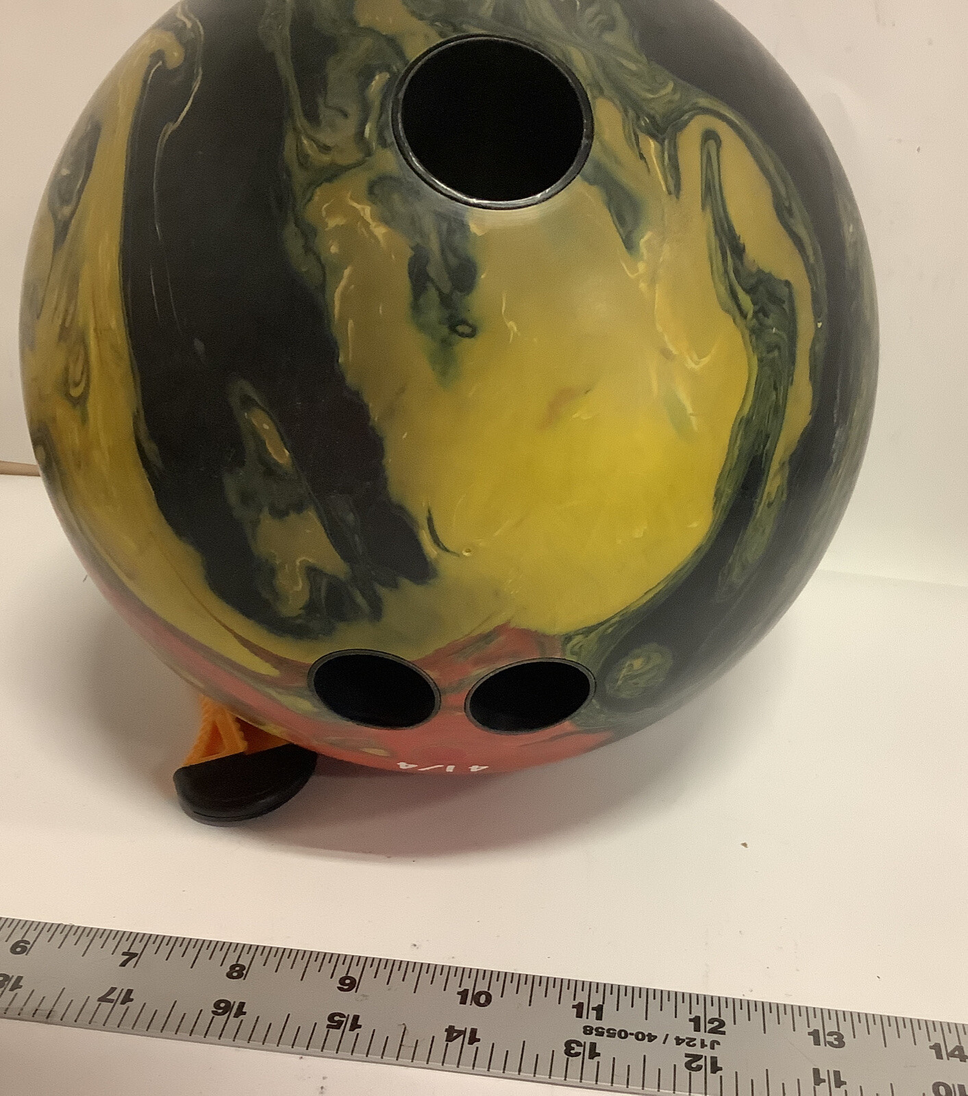 MOTIV 15lb USBC Bowling Ball 41/4 WBN0945 eBay