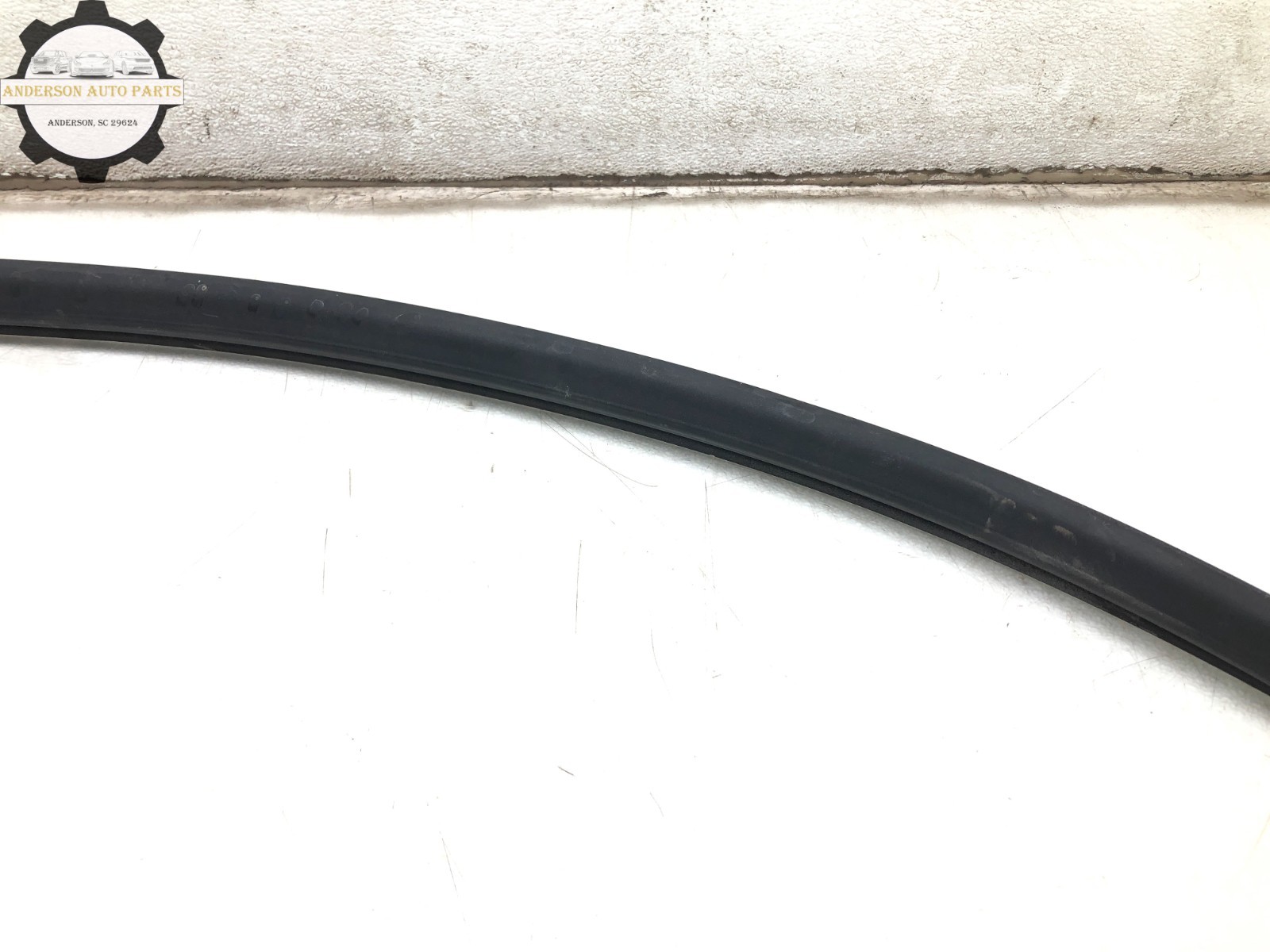 2008-2019 MASERATI GRANTURISMO M145 LEFT DRIVER SIDE DOOR WEATHERSTRIP SEAL SET