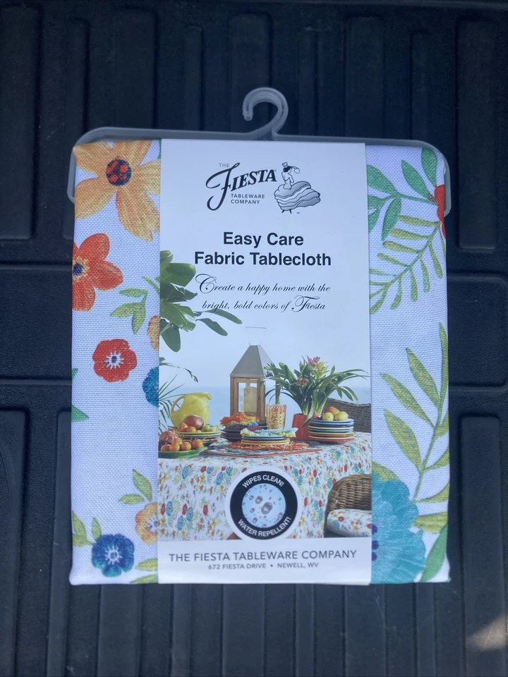 70” Round FIESTA Indoor Outdoor FABRIC TABLECLOTH  EASY CARE TC021354KRFIC1 - Image 2 of 4