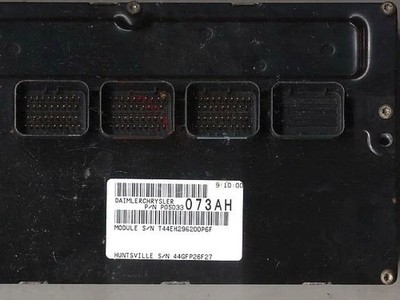 ECU Engine Control Unit Chrysler Crossfire 2.0 P05033073AH
