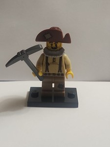 LEGO Prospector Series 12 Minifigure w/ Brown Hat col186 from set col12-8