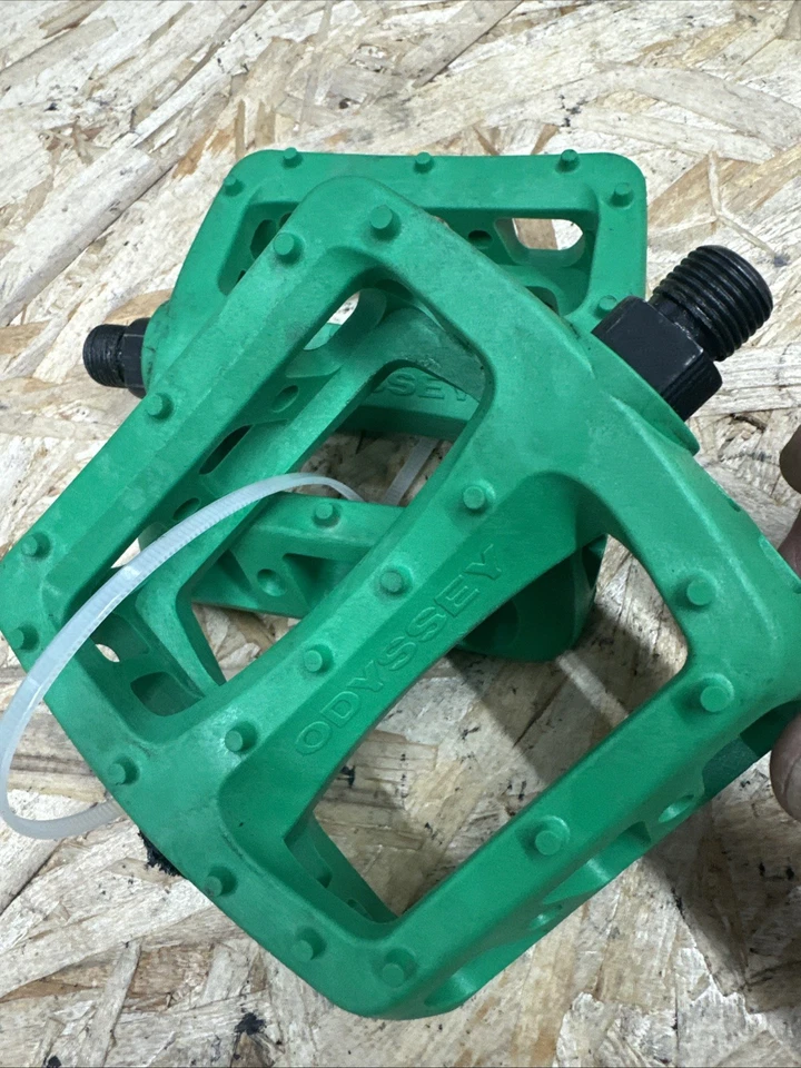 Pedais torcidos Odyssey - Plataforma, composto/plástico, 9/16", verde - Imagem 4 de 4