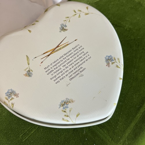 marjolein bastin Heart Shape Birds Butterflies Tins  - Picture 22 of 24