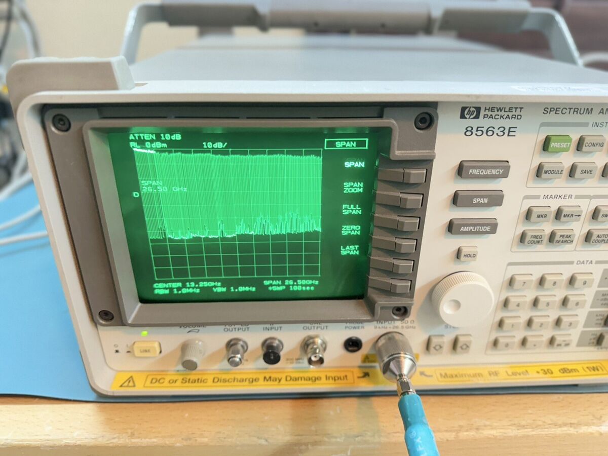 HP Agilent 8563E Spectrum Analyzer - 30Hz to 26.5GHz for HP Agilent 8563E Spectrum Analyzer - 30Hz to 26.5GHz for