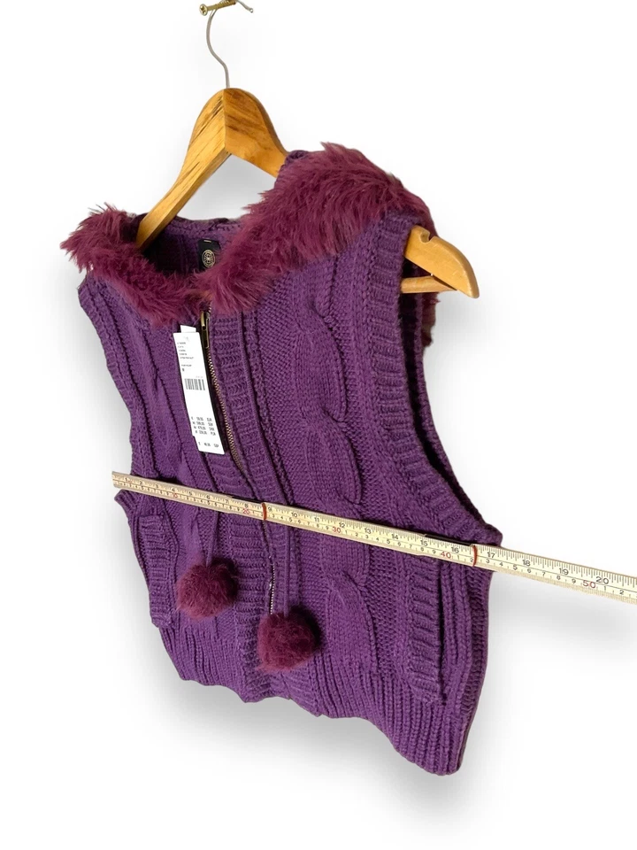 Urban Outfitters Cárdigan con Capucha Talla M Sin Mangas Pom Pom Recortado Tejido Púrpura Foto 3 de 4