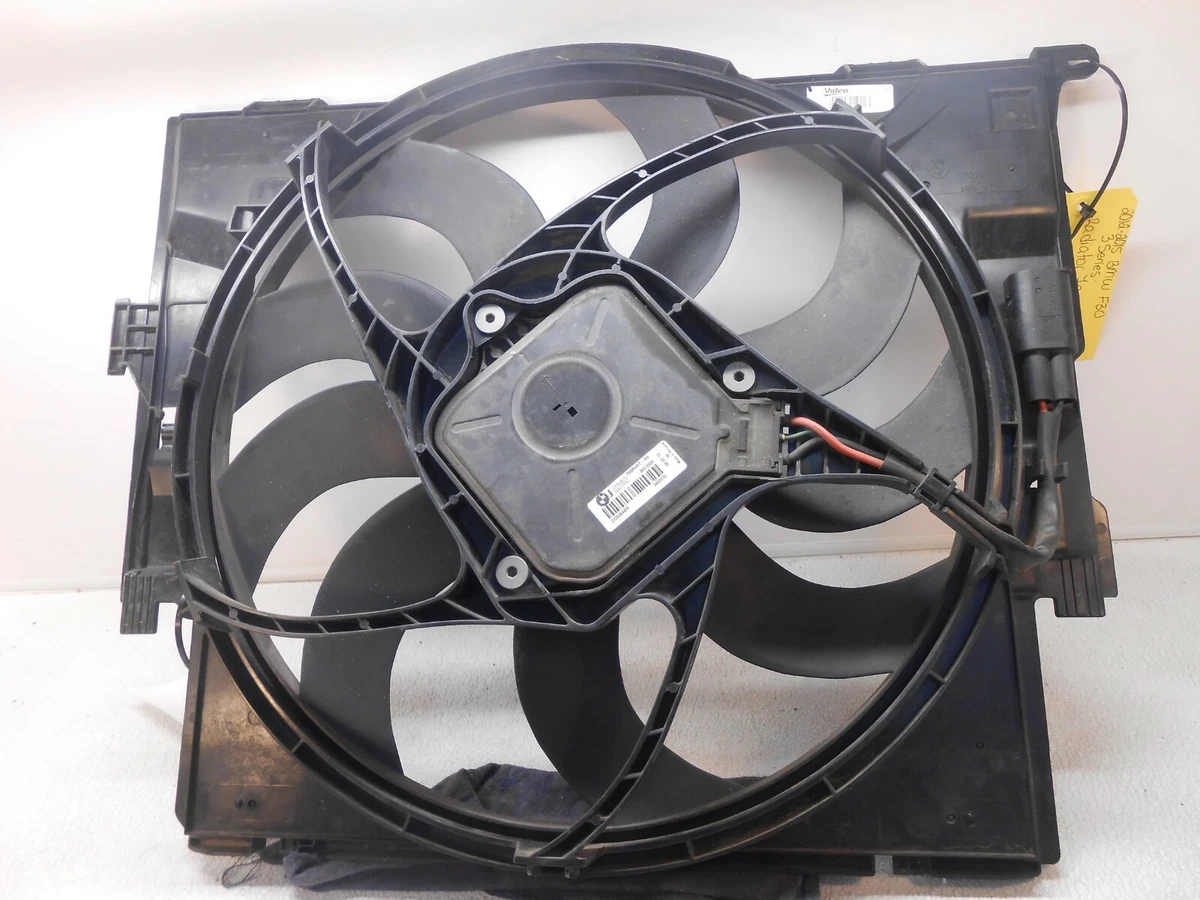 2012-15 BMW F30 3 Series Radiator Cooling Fan & Motor OEM 7608407  