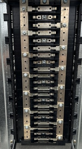 SQUARE D - NQOM442M100TAW 42 CIRCUIT MAIN BREAKER PANELBOARD - Picture 2 of 4