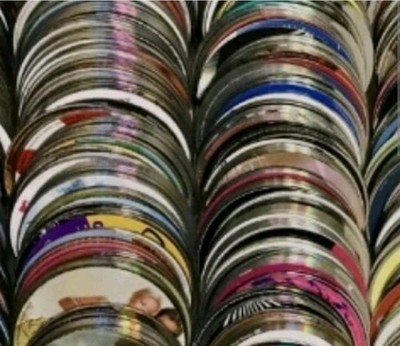 200 - LOOSE Music CD - Movie DVD Only Bulk Reseller's Replacement Disc Lot