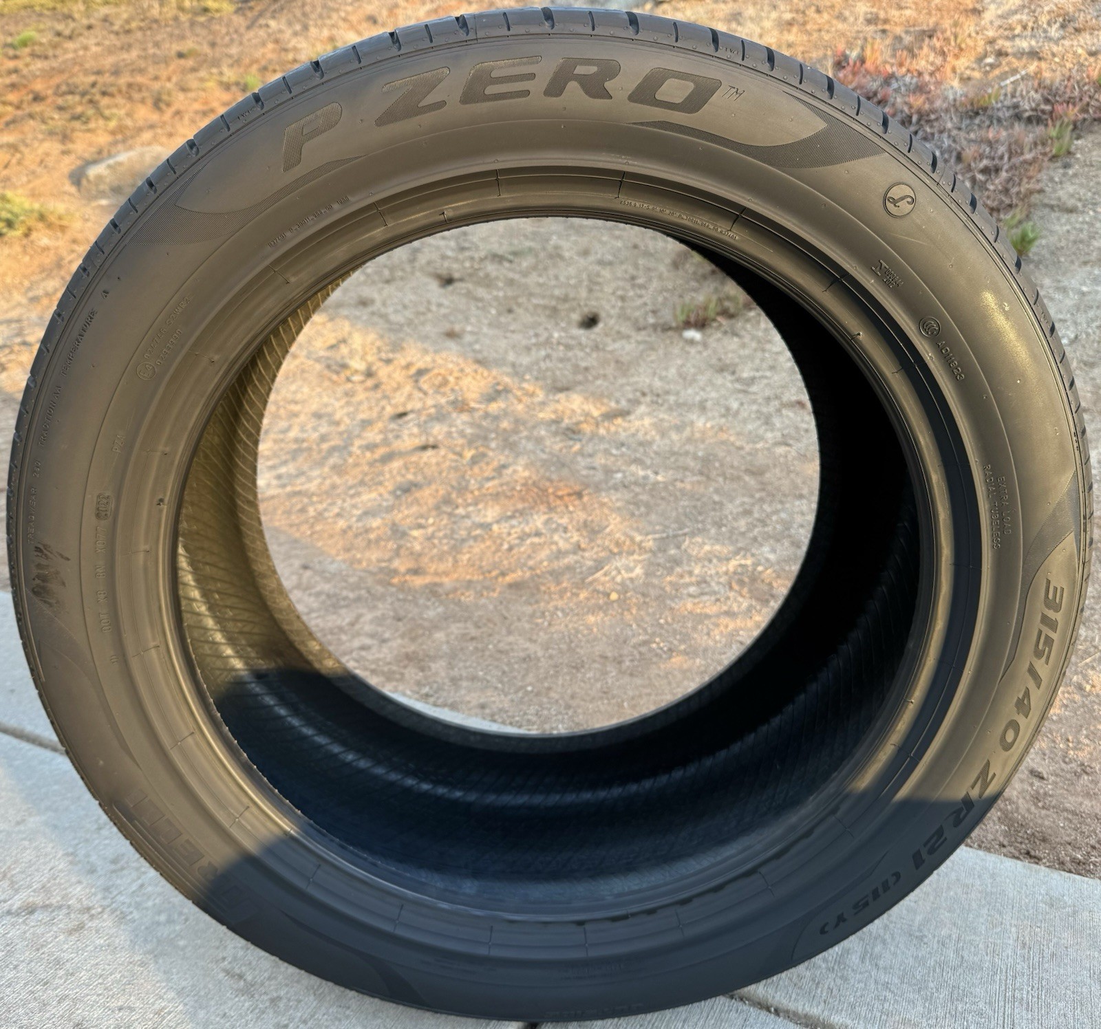 2 BRAND NEW 315/40ZR21 (115Y) Pirelli P Zero PZ4 Sport L Lamborghini Urus Tires