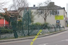 Photo 6x4 Richard Bett's 2001 Dragon Fence, South Gate Sleaford/TF0645  c2013