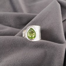 Christmas Deal Natural Peridot 925 Silver Wife Band August Birth Statement Ring