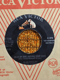45 RPM Elvis Presley RCA 7210 Wear my Ring / Doncha Think it's Time VG