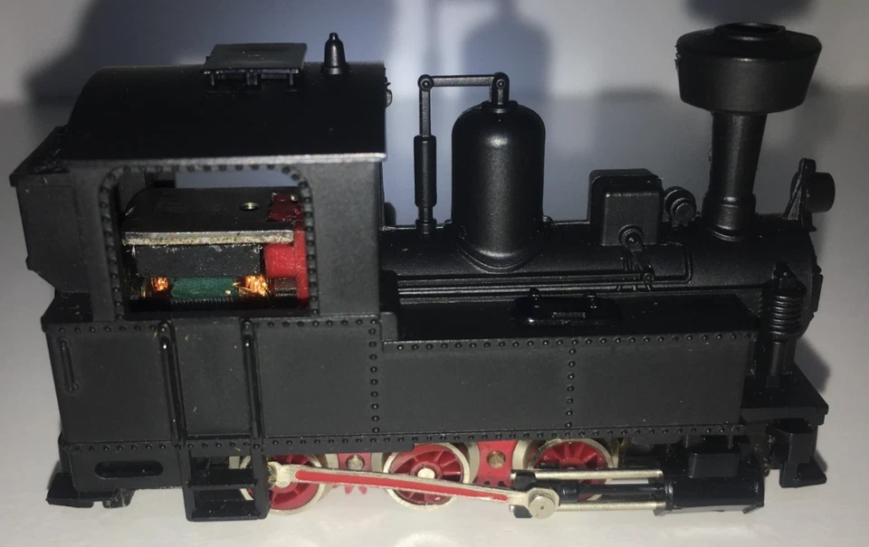 Roco 4100 0-6-0T Narrow Gauge Feldbahn Steam Locomotive HOe Gauge 1:87 Scale - Image 2 of 4