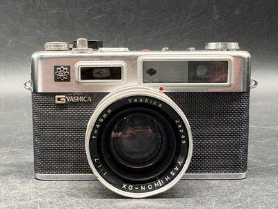 Yashica Electro 35 Sucherkamera Yashinon-DX 1:1.7 f= 45 mm Silber Vintage