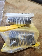 Qty 3** OEM Cat 211-3122 Inner Valve Spring