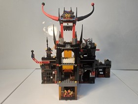 LEGO NEXO KNIGHTS: Jestro's Volcano Lair 70323 Evil Mobile 70316 Moltor's 70313