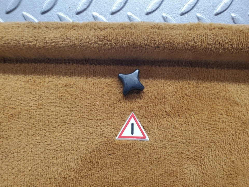 ⚙49749⚙ Cubierta panel lateral derecha alfombra maletero mercedes-benz r107 380sl Palomino Foto 3 de 4