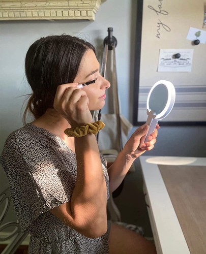 FASCINATE Handheld Mirror with Lights, 1X 10X Double Sided Magnifying Mirror ... - Picture 3 of 8
