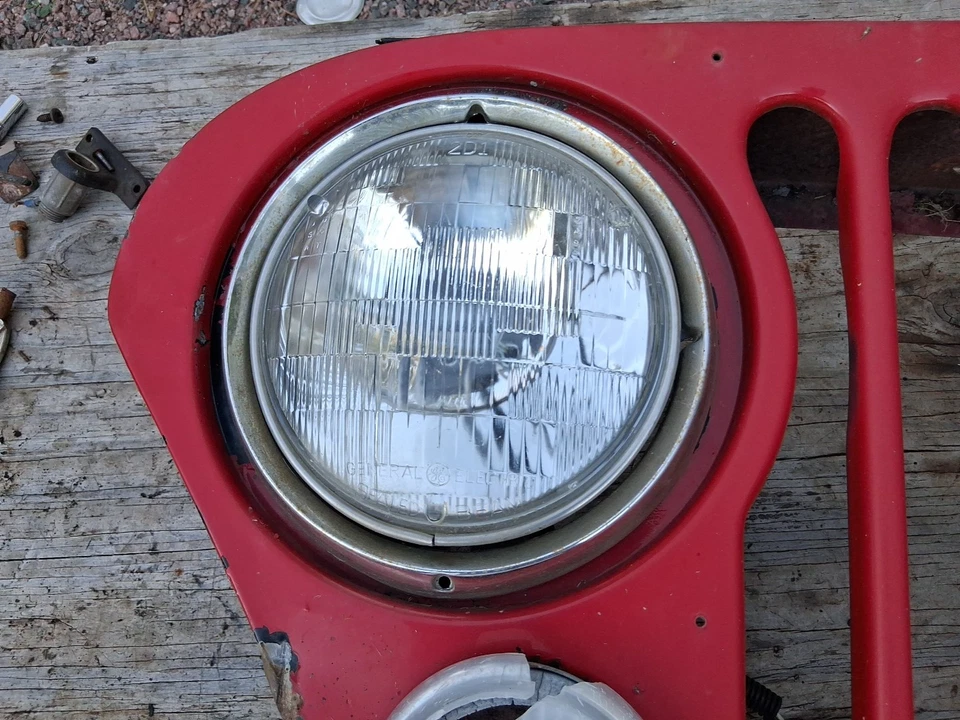 Jeep CJ7 1976-86? Grelha frontal e faróis, direcionais, baldes, molduras, trava - Imagem 2 de 4