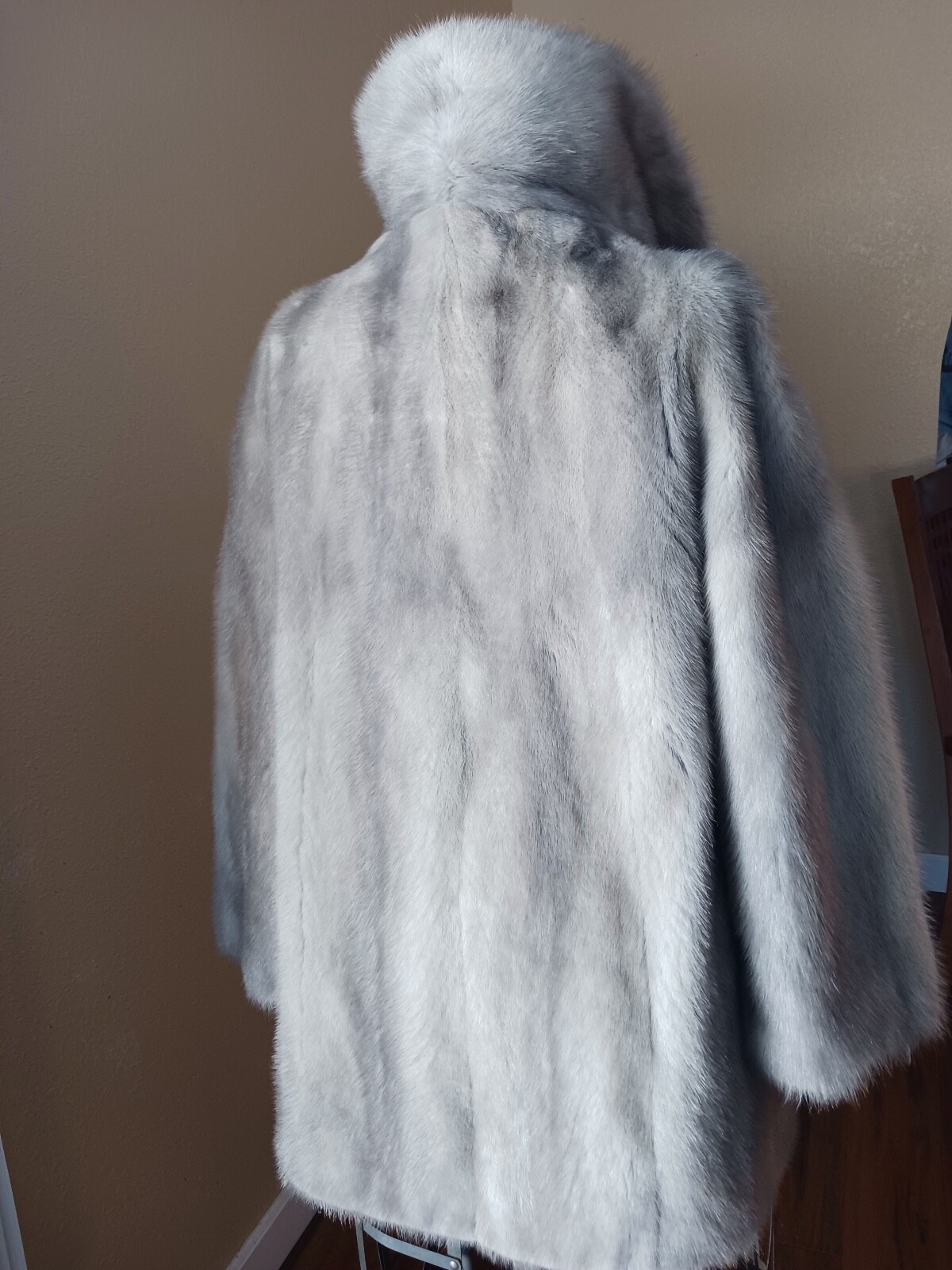 Picture 2 of 5