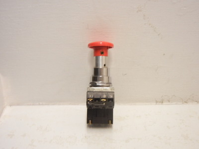 SIEMENS 52PA2W3 USED RED MUSHROOM HEAD EMERGENCY STOP PUSHBUTTON 52PA2W3