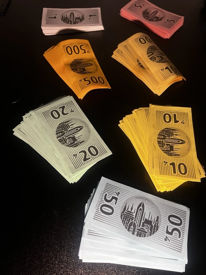 Monopoly Star Wars Episode 1 Collector Edition Pieces Not Full Game  - Image 4 of 4