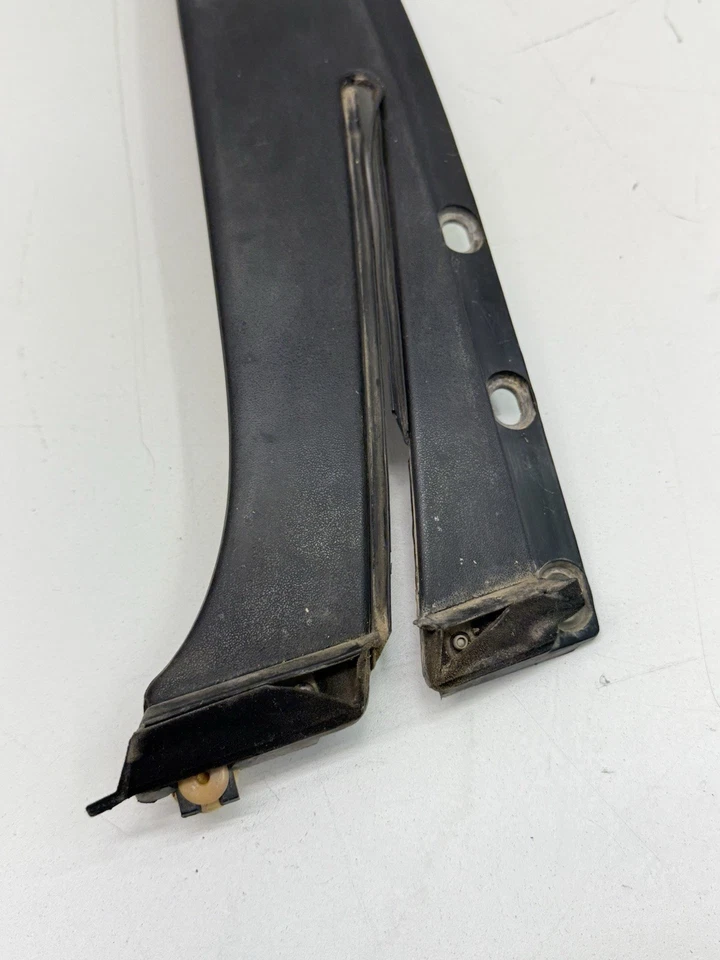 Nissan 300ZX Z32 1990-1996 2+2 conductor puerta lateral izquierda exterior pilar B moldura OEM Foto 3 de 4