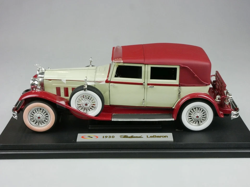 Signature Models 1/18 1930 Packard LeBaron 18115 diecast Box 132314 - Bild 2 von 4