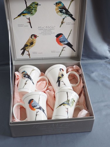 Heather McCabe Boxed set of 4 Finch Bird design mugs Unused