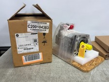 Allen-Bradley MPL-B4530F-MJ72AA Kinetix Brushless Servo Motor 480V New Open Box