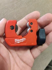 Milwaukee Tool 48-22-4251 1" Mini Copper Tubing Cutter