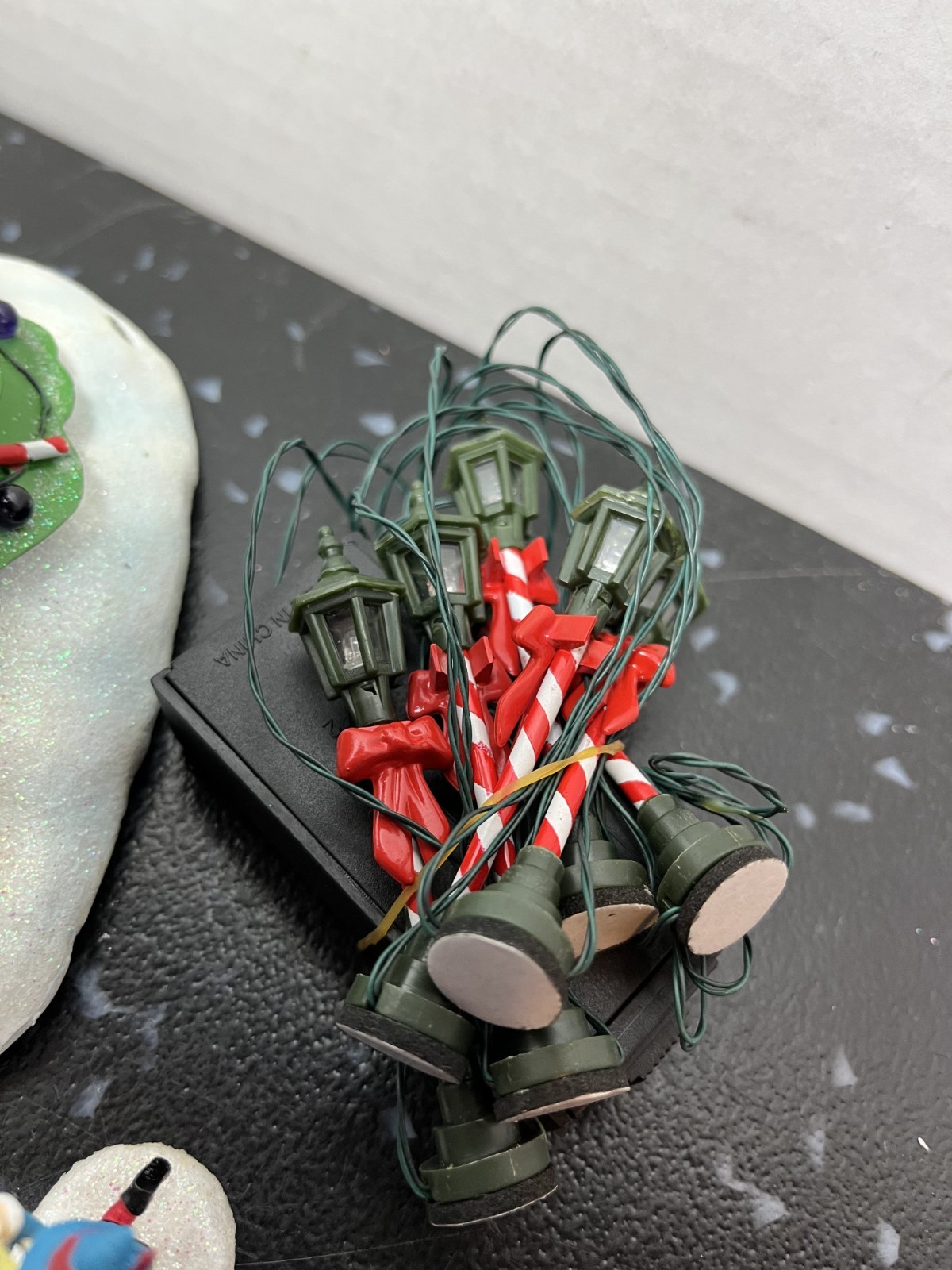 Hawthorne Village Rudolph’s Misfits Town Village Bumble & Christmas Town Tree