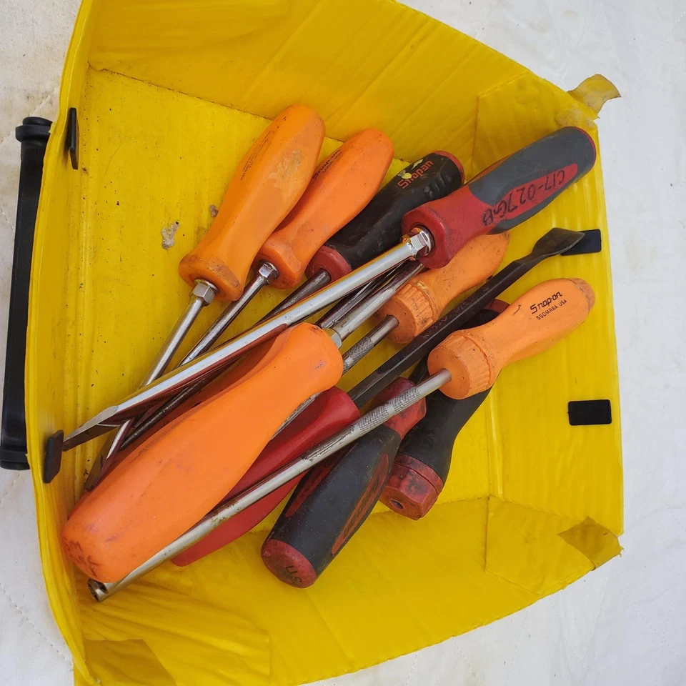 Lot of 11 Snap-on Screwdrivers Mixed Style LOT-1324 - Image 4 of 4