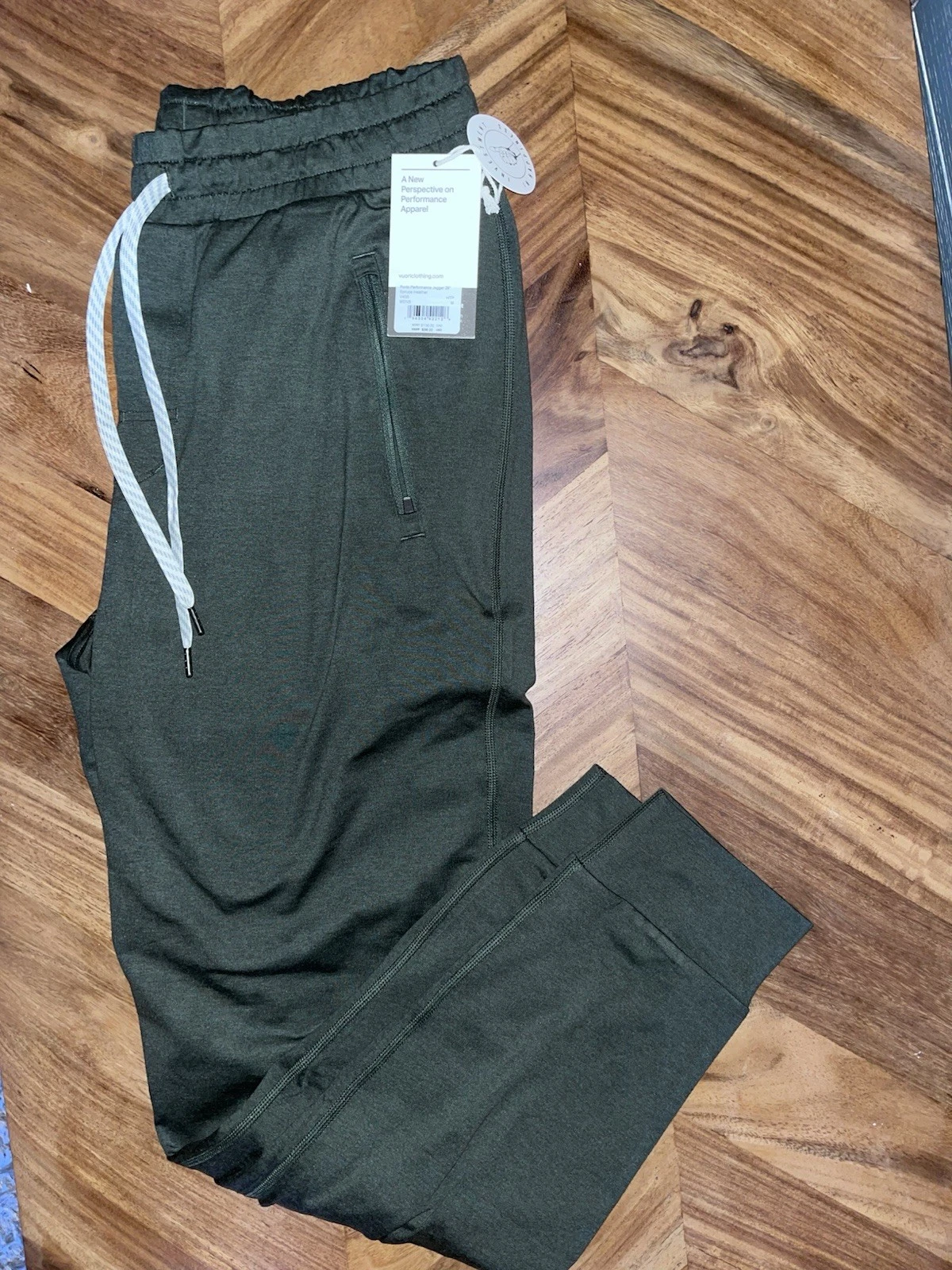 Vuori Ponto Performance Jogger - Men's Medium ~ $98 Green
Opens in a new window or tab