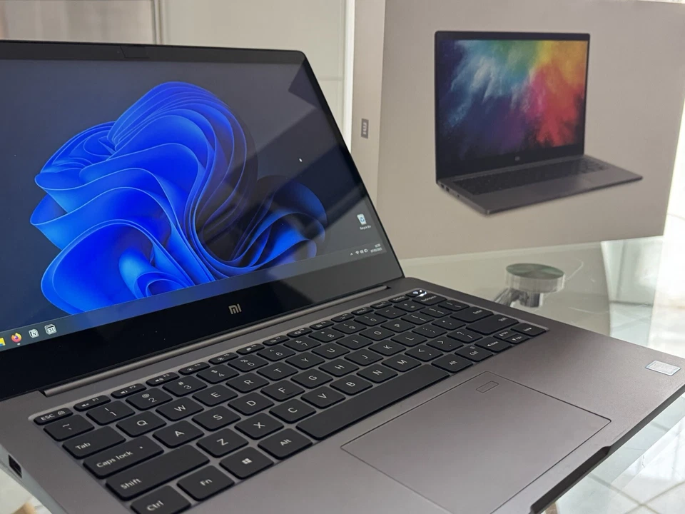 Notebook Xiaomi Mi Air 13.3” i7 (8ª Gen.) – 8GB RAM – 256GB SSD NVMe - Immagine 2 di 4