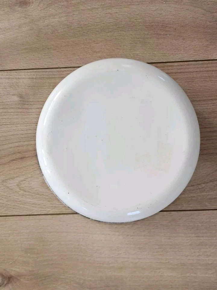 Vintage Farmhouse White Enamelware Wash Bowl Basin Black Trim Rustic 8" - Image 4 of 4