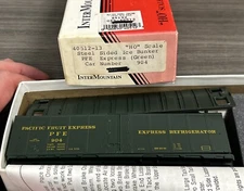 Intermountain Railway HO Kit 40512-13 Steel Sided Ice Bunker PFE Express #904