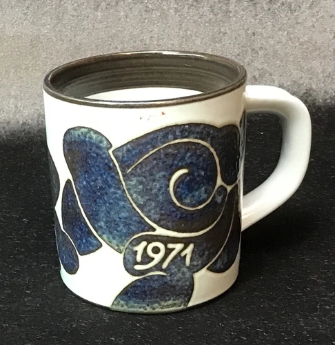Royal Copenhagen Fajance Mug, 3"  1971