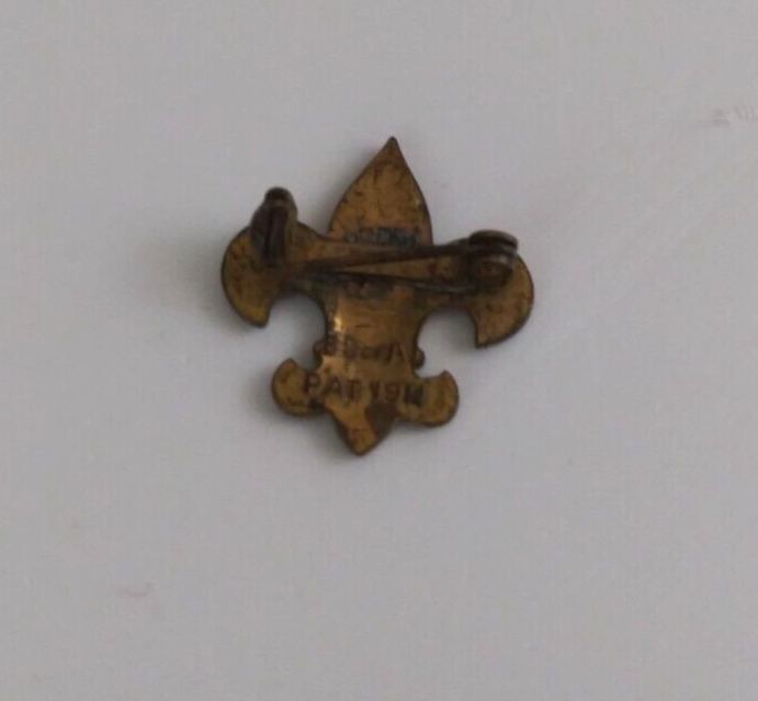 Vintage Fleur De Lis Boy Scout Lapel Hat Pin EBay vintage-fleur-de-lis-boy-scout-lapel-hat-pin-ebay