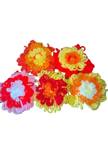 Vintage Lot Of 5 Look Or Crochet Flowers For Crafts Bright Colors Retro