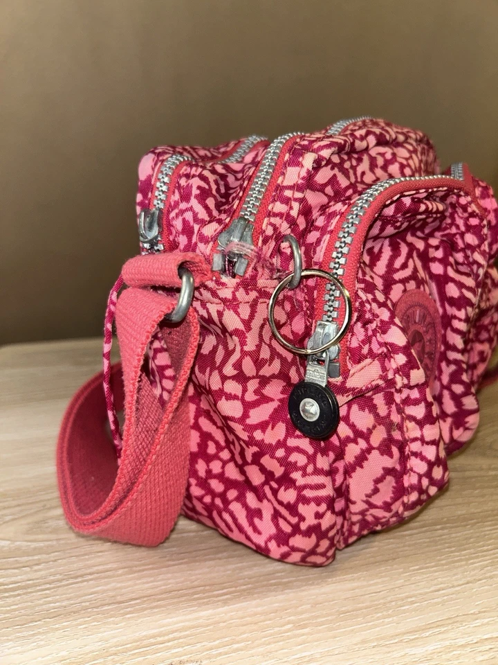 Kipling Small Crossbody Bag Cheetah Leopard Print Adjustable Strap Zip Pockets - Image 2 of 4