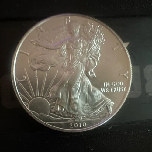 U.S. Mint 2010 American Eagle 1 oz Silver Coin .999 Fine Business Strike