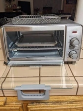 BLACK+DECKER Toaster Oven
