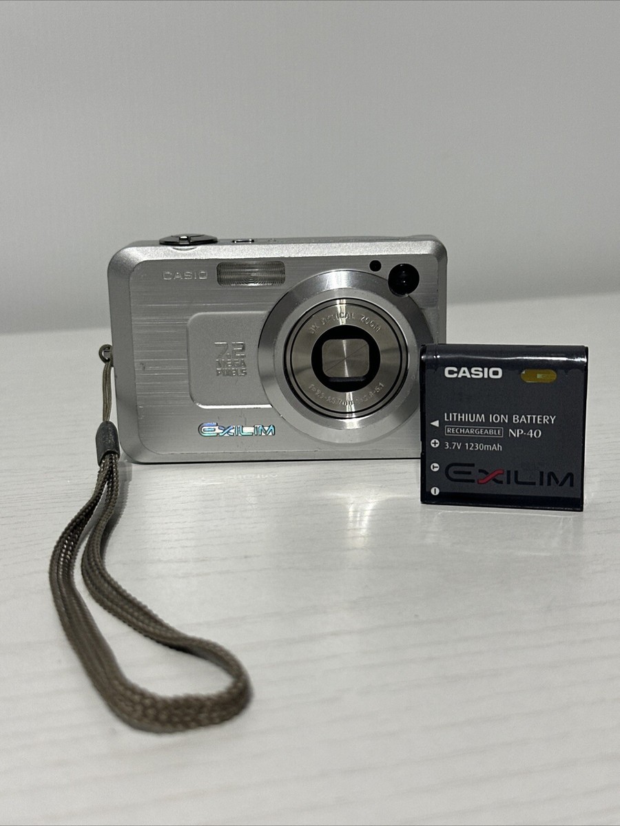 CASIO EXILIM EX-Z750 シルバー 【公式通販】