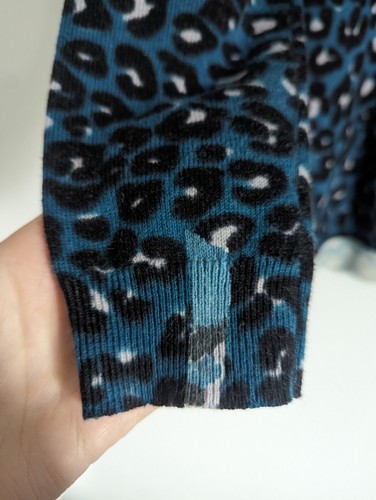 Woolovers Size S Blue Leopard Print Jumper Long Sleeve Knit Cotton Wool Blend - Picture 2 of 7