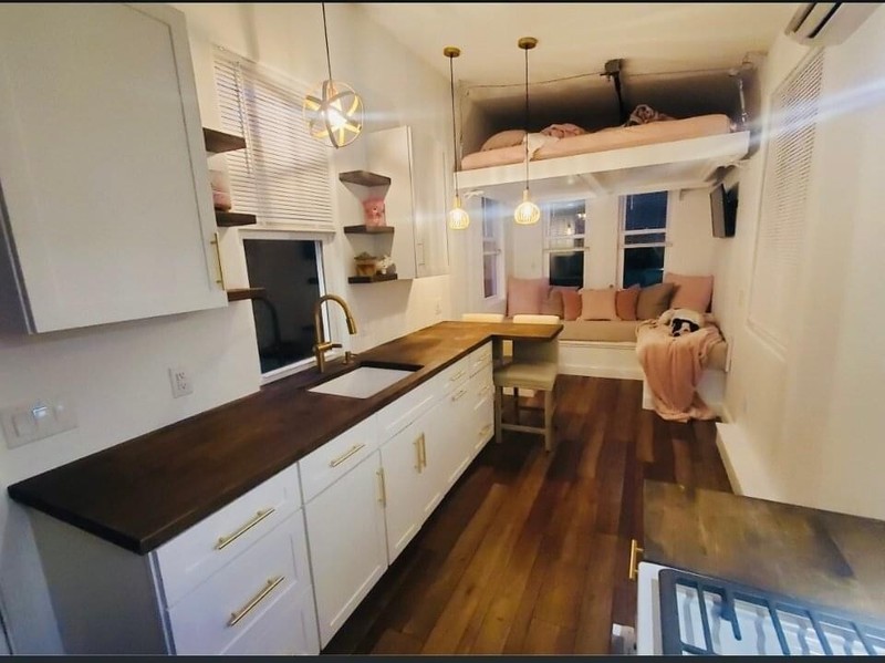 28' Tiny House on Wheels- Custom Built with elevator bed - thumbnail 6