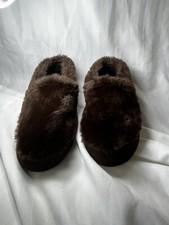 Acorn Fluffy Slippers Brown Size 6 1/2 And 7 1/2 Womens